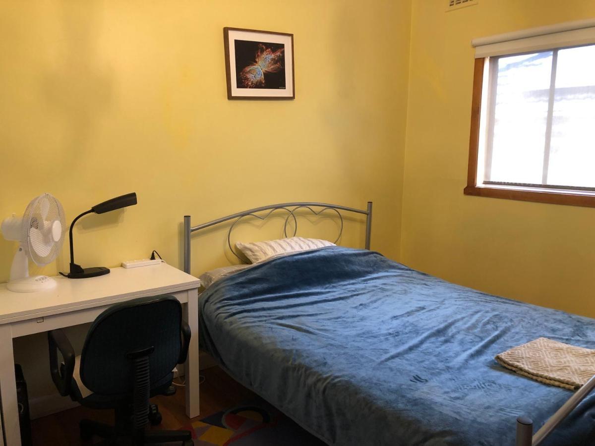 A Single Room Near The Railway Station Melbourne Exteriér fotografie